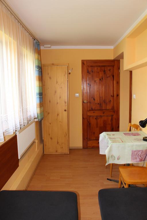 Ferienwohnung Dom Narciarza Szczyrk Zimmer foto