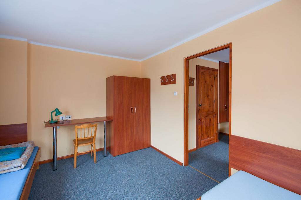 Ferienwohnung Dom Narciarza Szczyrk Zimmer foto